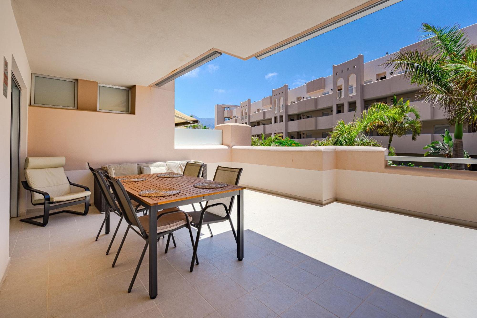 Cozy Apartment In Playa Paraiso Costa Adeje  Buitenkant foto